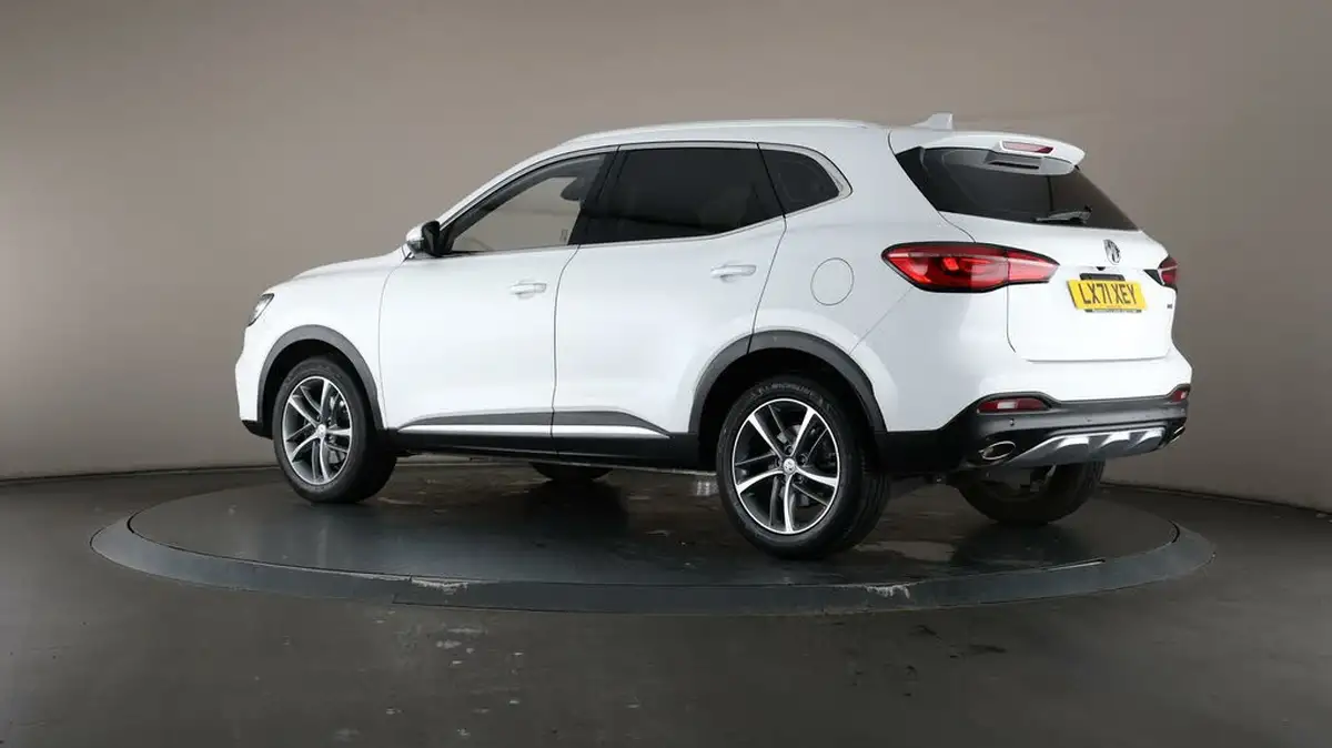 2021-mg-hs-15t-gdi-exclusive-162ps-big-72