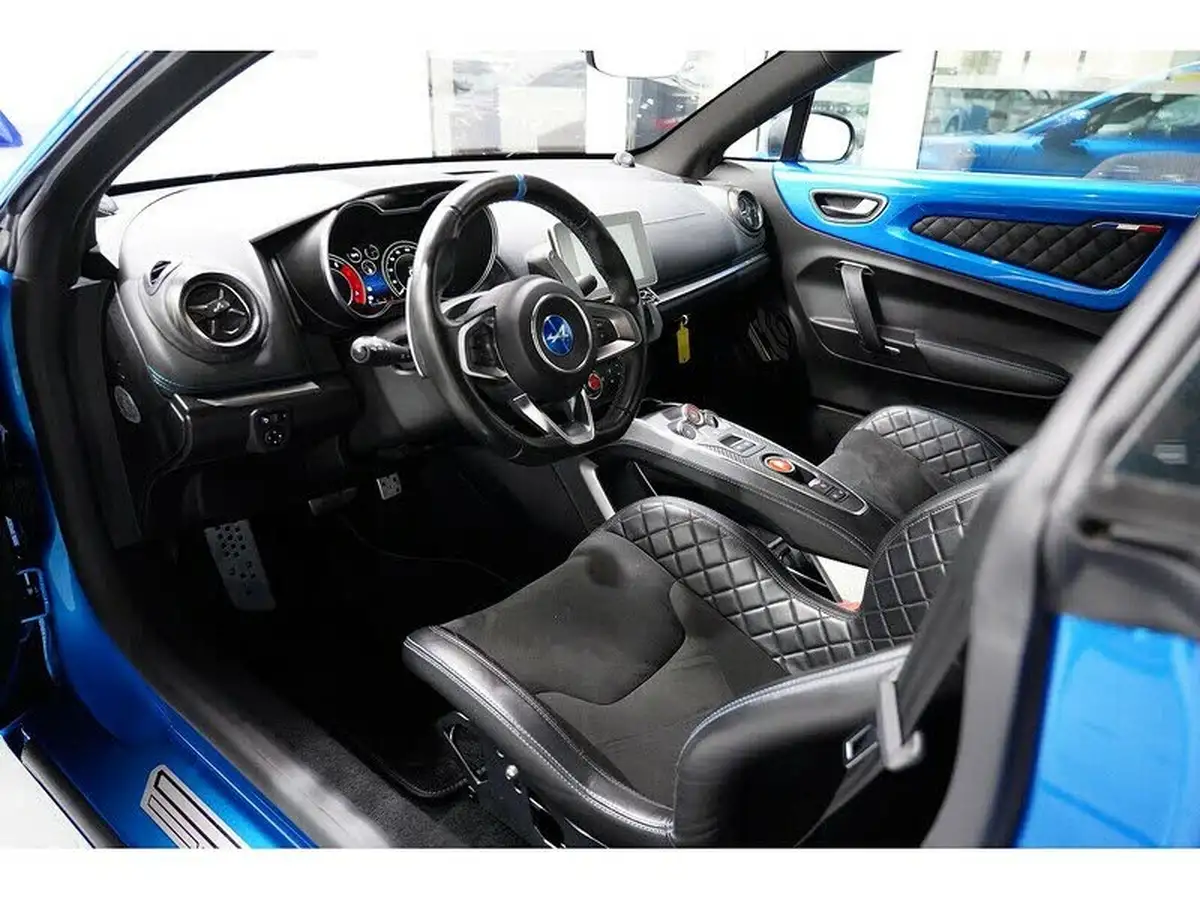 2025-alpine-a110-18-t-no-trim-big-10