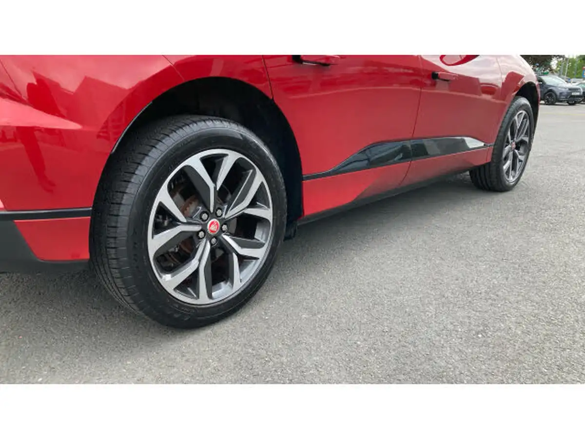 2022-jaguar-i-pace-ev400-hse-big-35