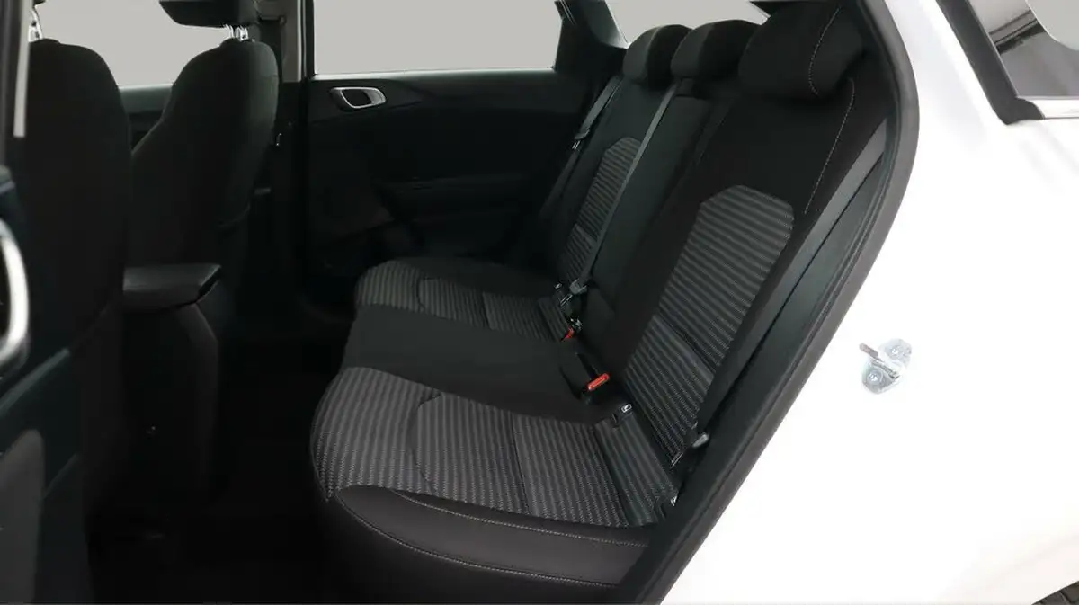 2023-kia-ceed-15-t-gdi-2-158bhp-sportswagon-big-16