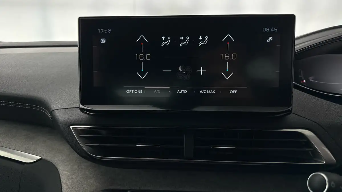 2022-peugeot-3008-suv-12-puretech-gt-big-30