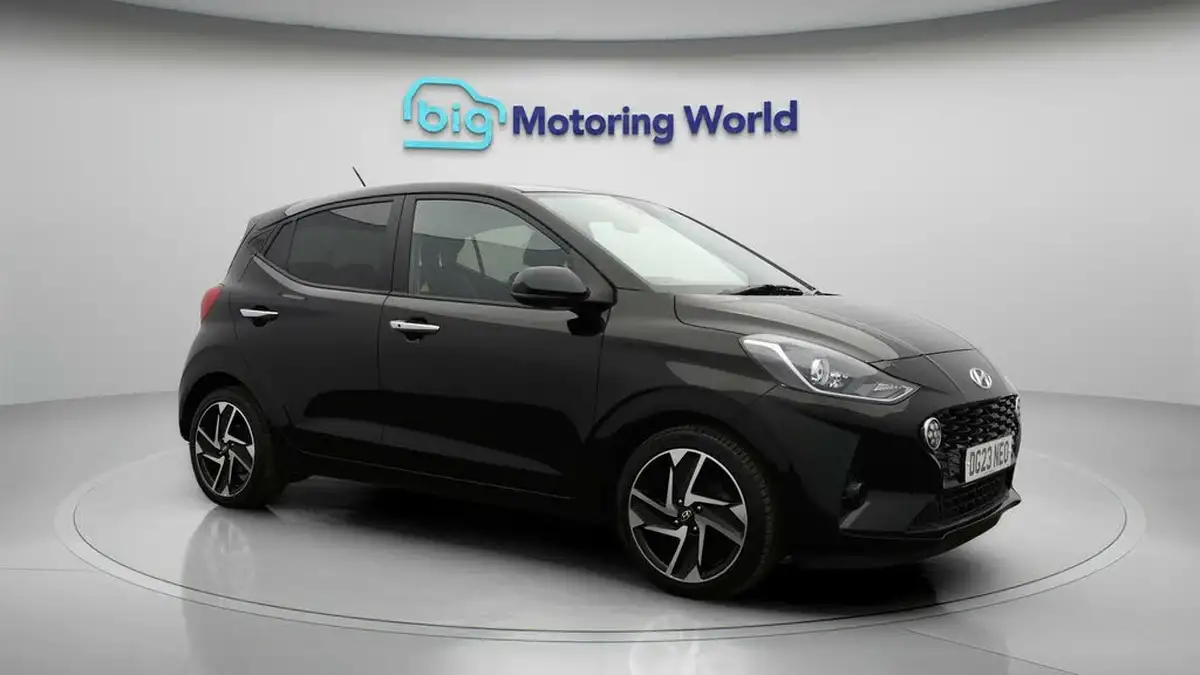 2023-hyundai-i10-10-premium-big-0