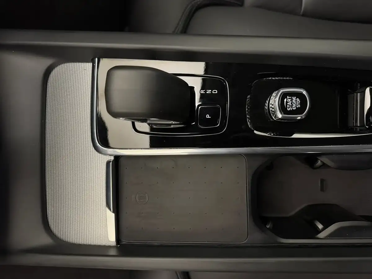 2023-volvo-xc60-20-b5-plus-big-17