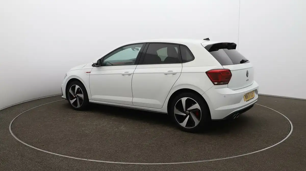 2021-volkswagen-polo-20-tsi-gti-207ps-big-33