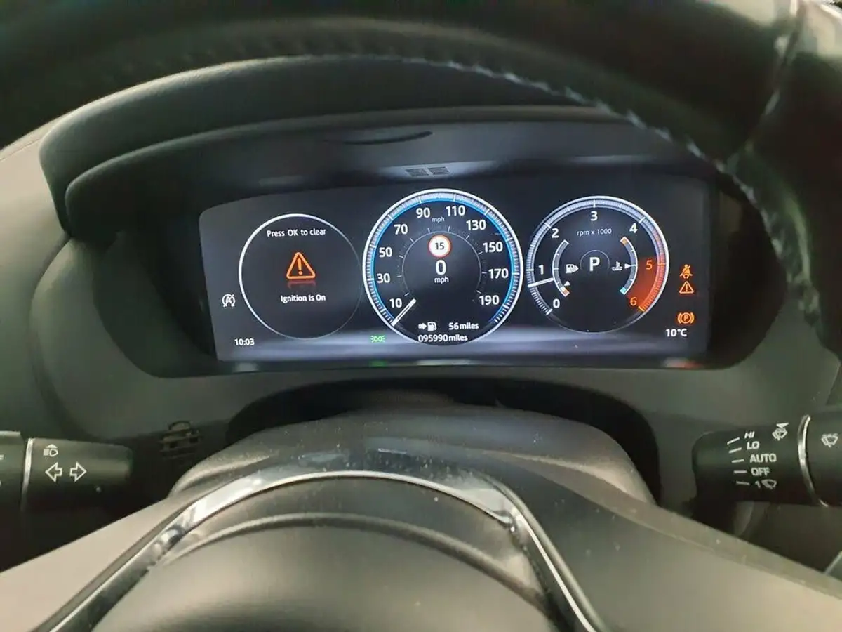 2017-jaguar-f-pace-30td-s-ss-big-18