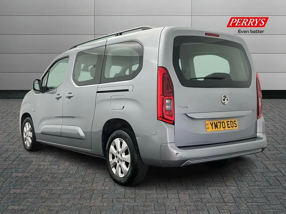 2020-vauxhall-combo-life-15-energy-100ps-7st-big-1