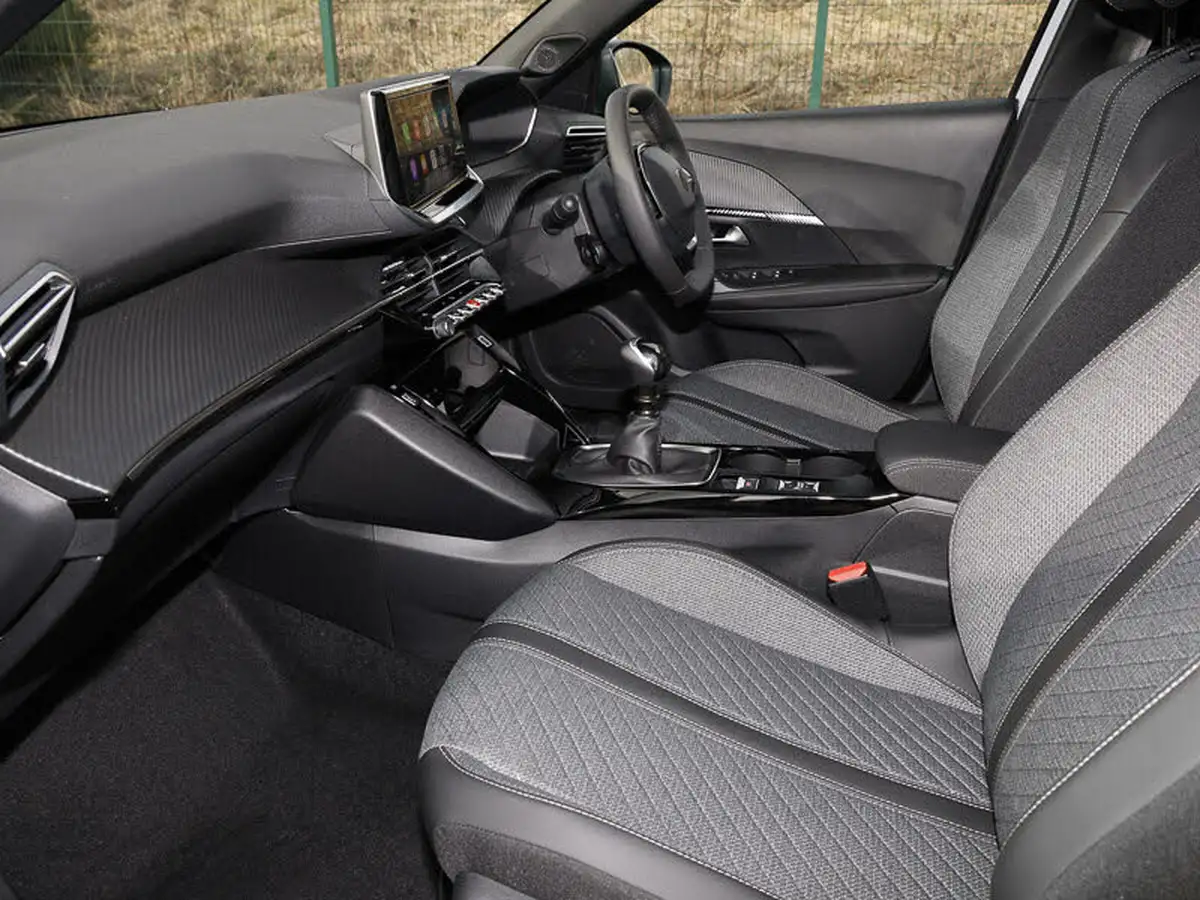2025-peugeot-2008-suv-12-puretech-allure-130ps-big-4