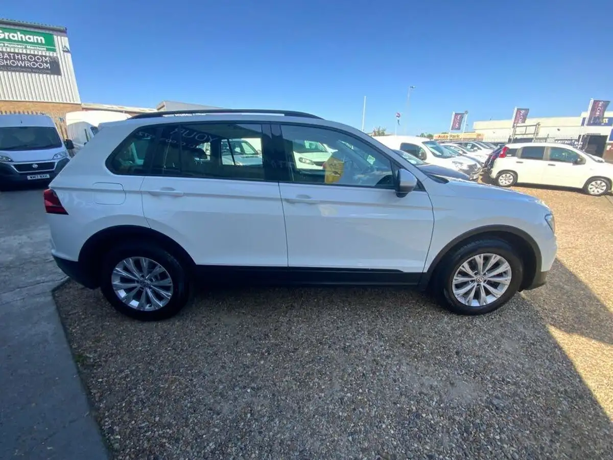2017-volkswagen-tiguan-20tdi-s-ss-big-9