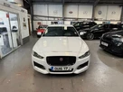 2016-jaguar-xe-20d-r-sport-180ps-auto-small-11