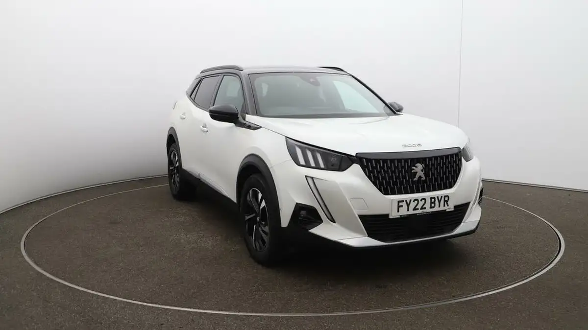 2022-peugeot-2008-suv-12-puretech-gt-big-39