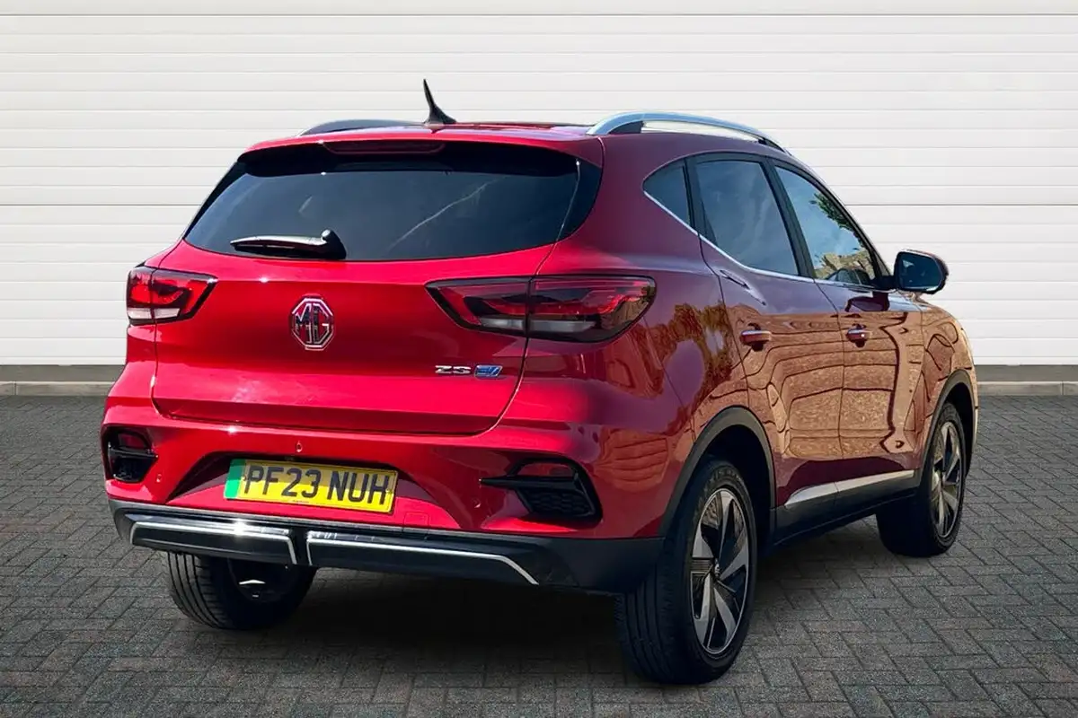 2023-mg-zs-suv-e-trophy-connect-ev-156ps-long-range-big-12