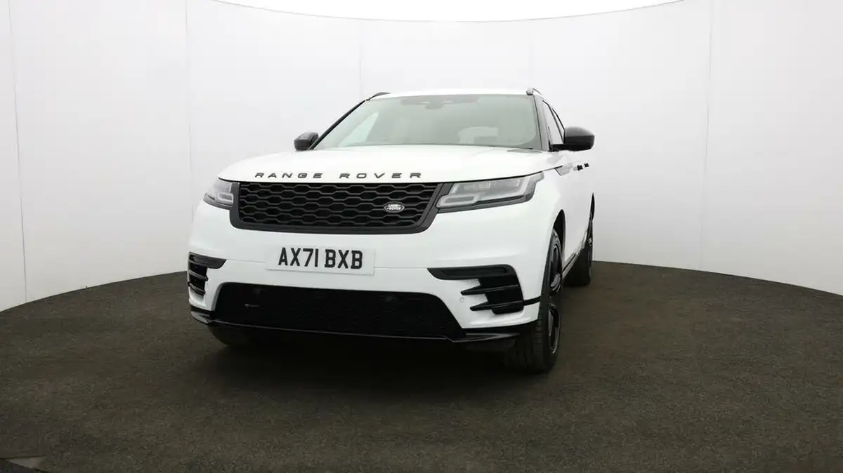 2022-land-rover-range-rover-velar-20-d200-r-dynamic-se-big-39