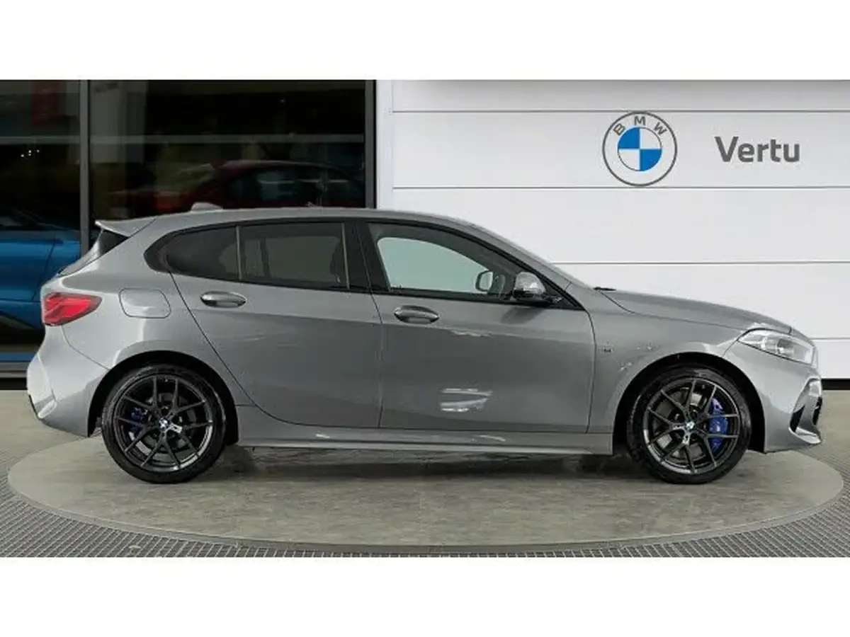 2023-bmw-1-series-15-118i-m-sport-lcp-dct-big-2