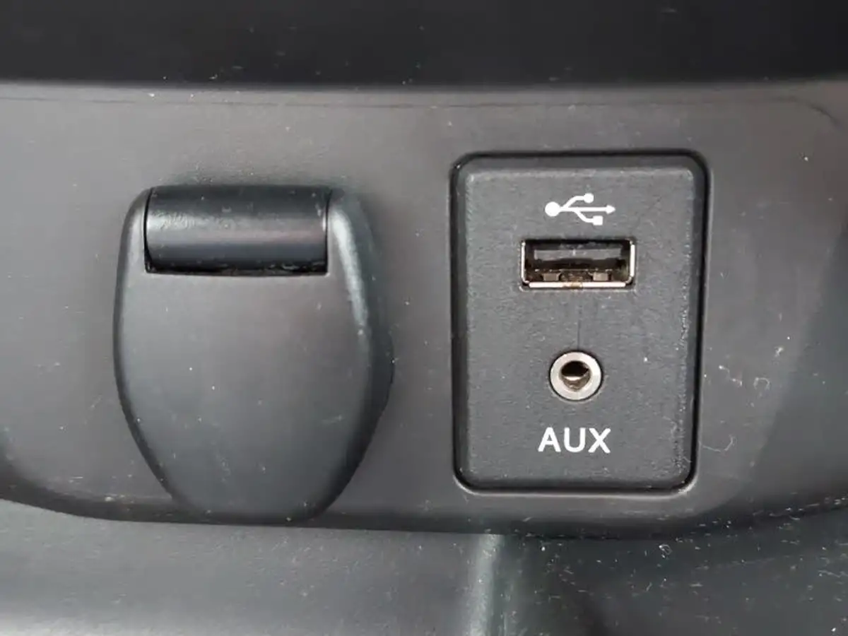 2016-nissan-x-trail-16dci-acenta-big-12