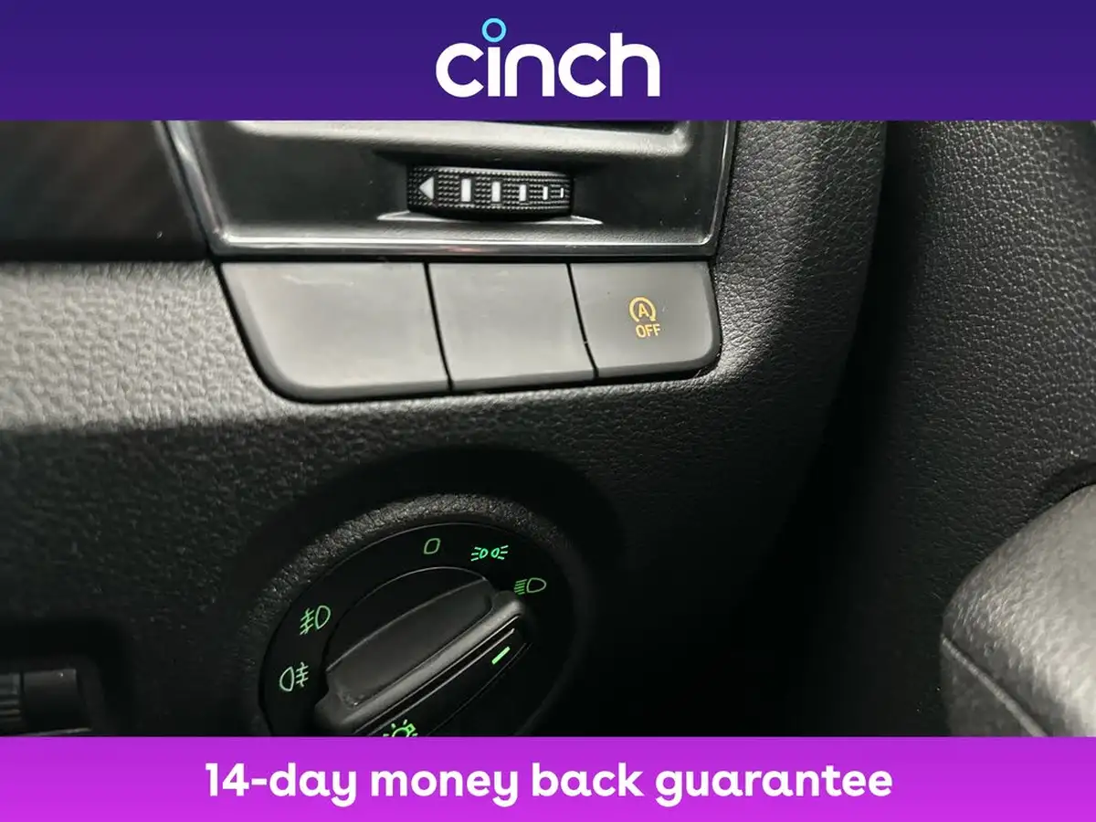 2021-skoda-fabia-10-tsi-monte-carlo-95ps-estate-dsg-big-26