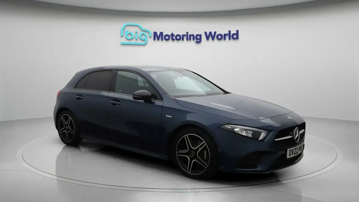 2022-mercedes-benz-a-class-13-a180-amg-line-executive-edition-hatchback-5d-7g-dct-big-1