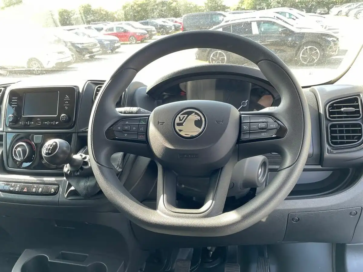 2024-vauxhall-movano-big-7