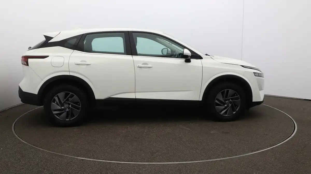 2022-nissan-qashqai-13-dig-t-acenta-premium-140ps-big-48