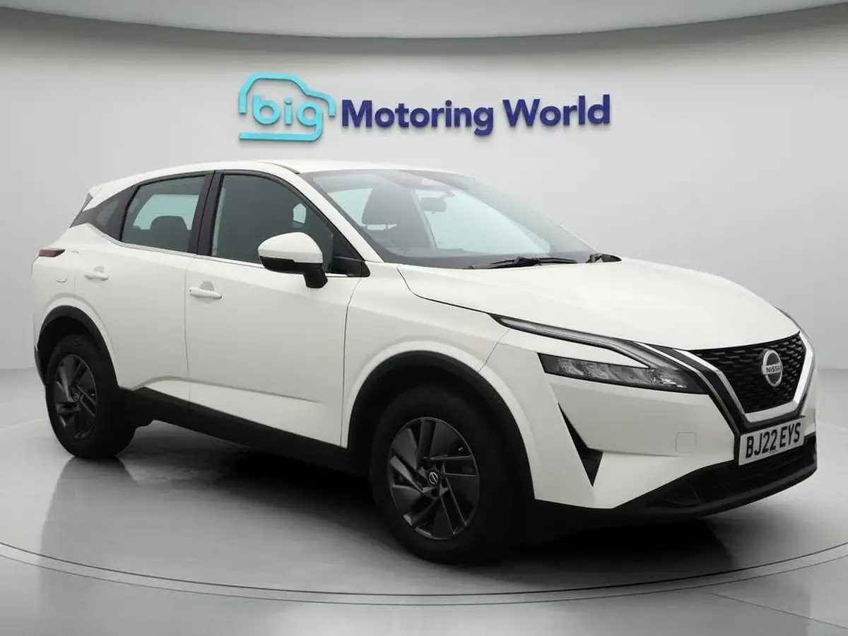 2022-nissan-qashqai-13-dig-t-acenta-premium-140ps-big-0