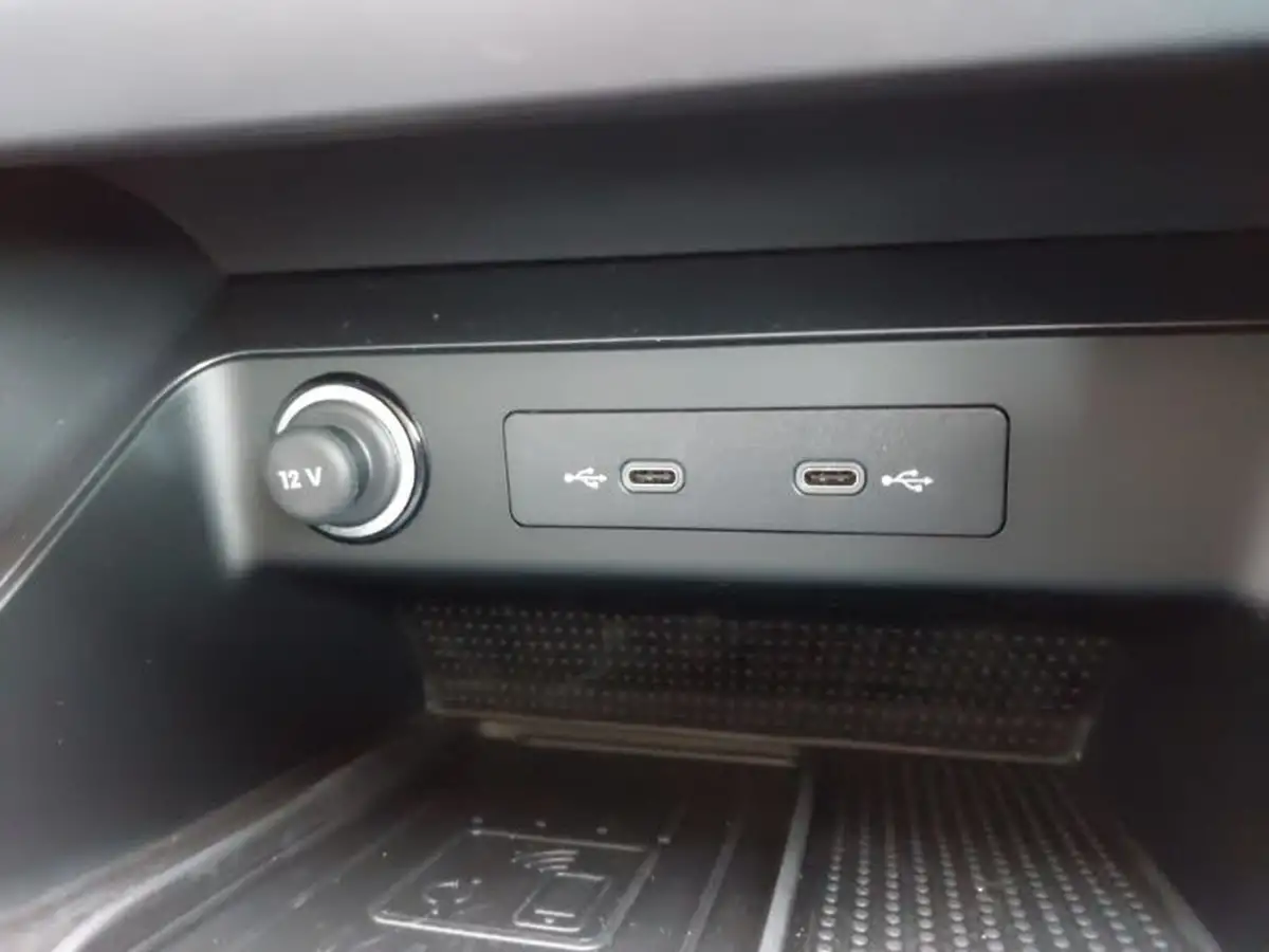 2024-cupra-ateca-15-ecotsi-v2-big-16