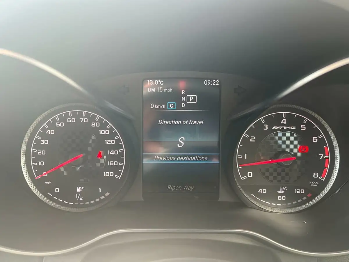 2020-mercedes-benz-glc-class-30-glc-amg-43-coupe-4d-big-31