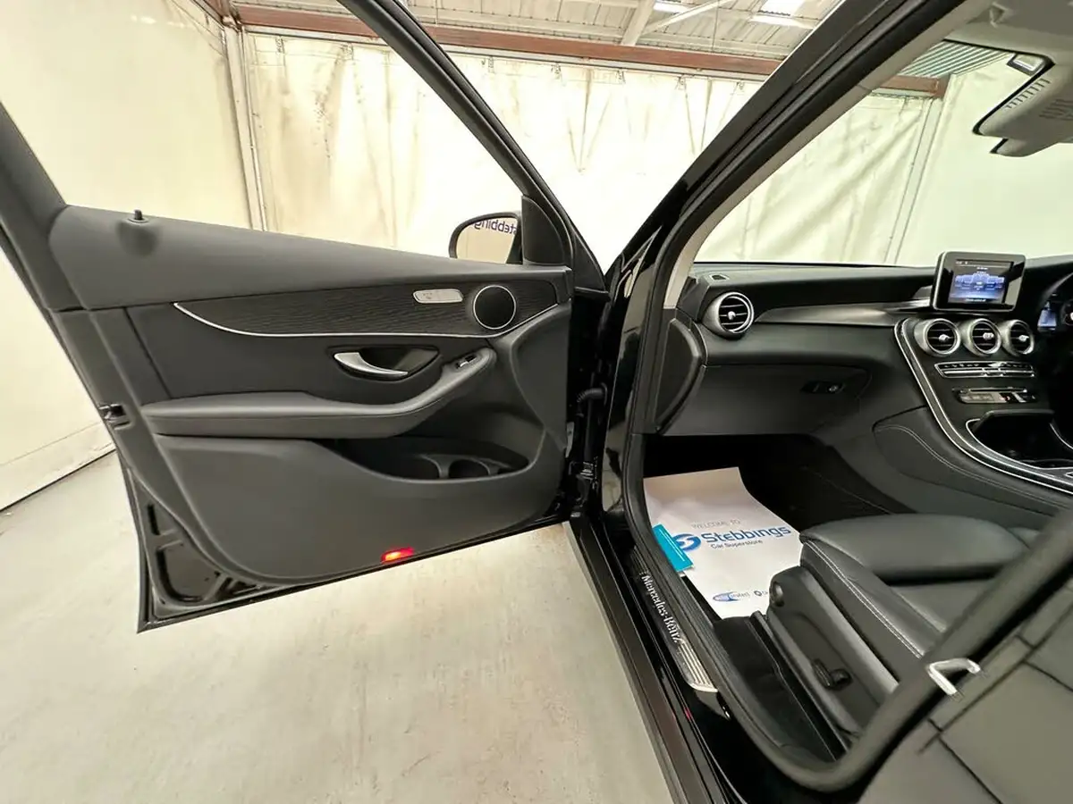 2018-mercedes-benz-glc-class-21d-glc220d-sport-ss-station-wagon-5d-big-29