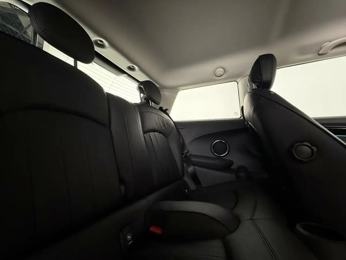2019-mini-cooper-15-cooper-exclusive-134bhp-hatchback-3d-auto-big-17