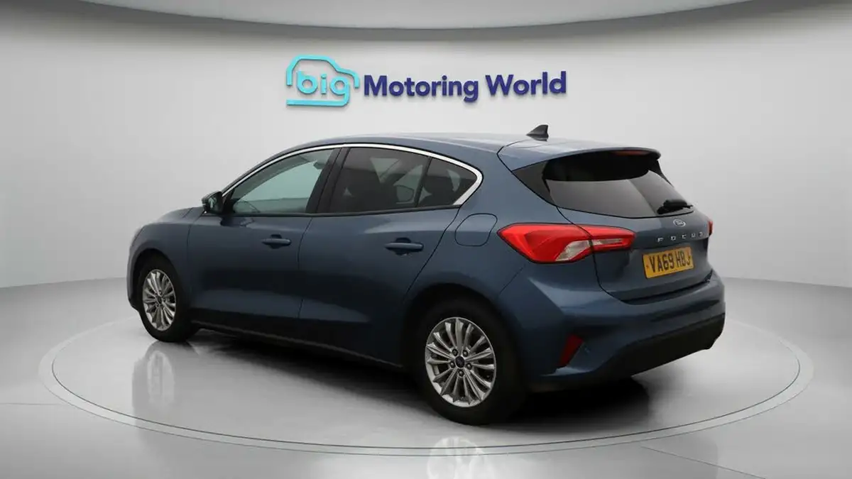 2020-ford-focus-10t-titanium-hatchback-auto-big-5