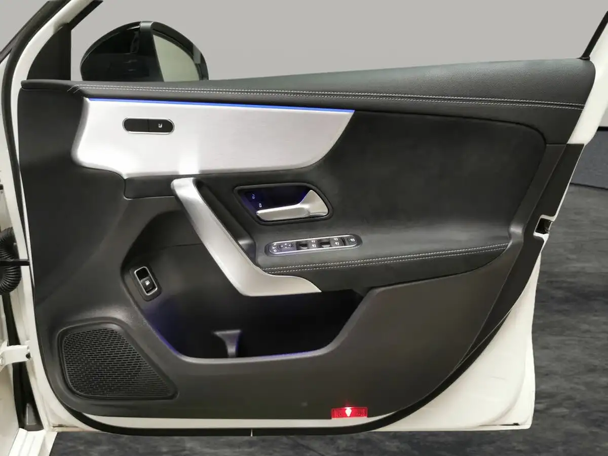 2022-mercedes-benz-a-class-20-a250-amg-line-executive-edition-saloon-4d-big-39