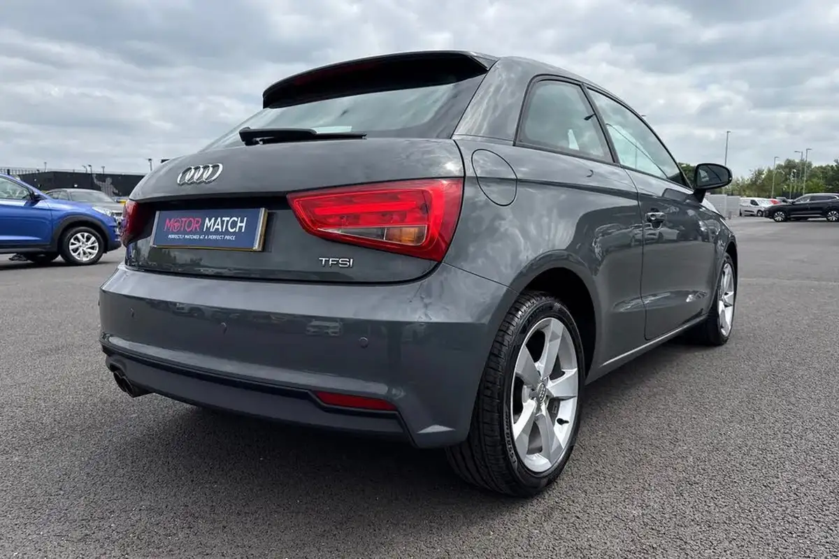 2015-audi-a1-14-sport-125ps-ss-hatchback-3d-1395cc-big-34