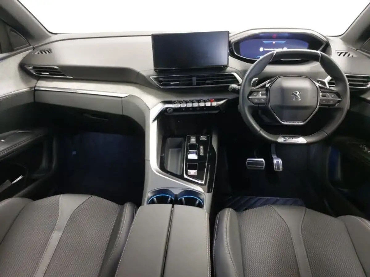2023-peugeot-3008-suv-12-puretech-gt-136ps-hybrid-e-dsc6-big-2