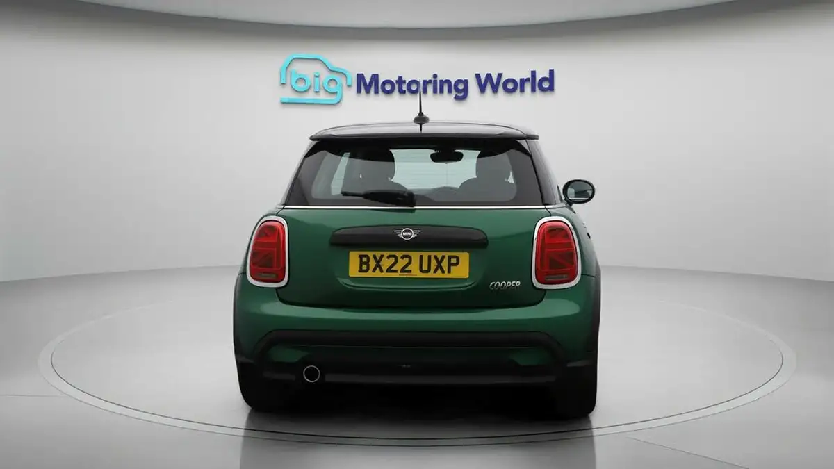 2022-mini-cooper-15-cooper-classic-hatchback-3d-auto-big-6