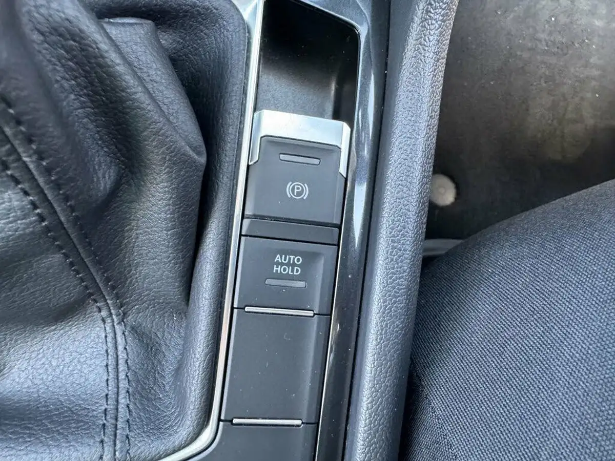 2022-volkswagen-tiguan-15-tsi-life-150ps-dsg-big-52