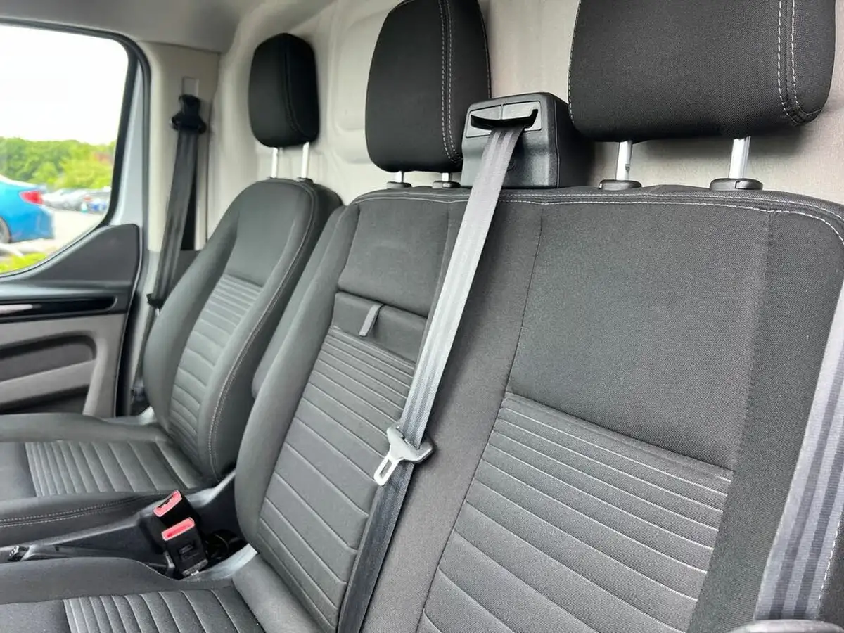 2023-ford-transit-custom-20tdci-300-l1h1-limited-130pseu6d-panel-van-1997cc-big-15