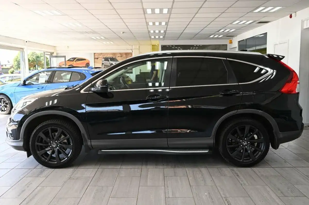 2017-honda-cr-v-16i-dtec-black-edition-big-3