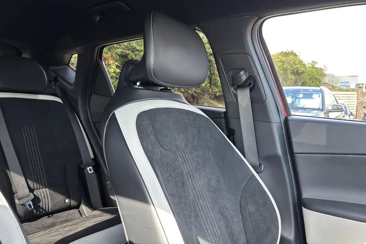 2022-kia-ev6-e-gt-line-225bhp-heat-pump-big-36