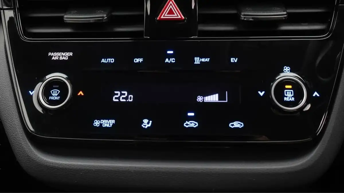 2020-hyundai-ioniq-e-premium-se-electric-100kw-big-12