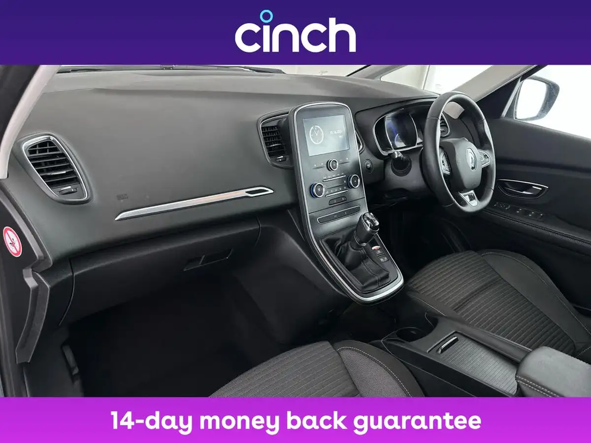 2019-renault-grand-scenic-13-tce-iconic-big-13