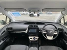 2017-toyota-prius-small-27
