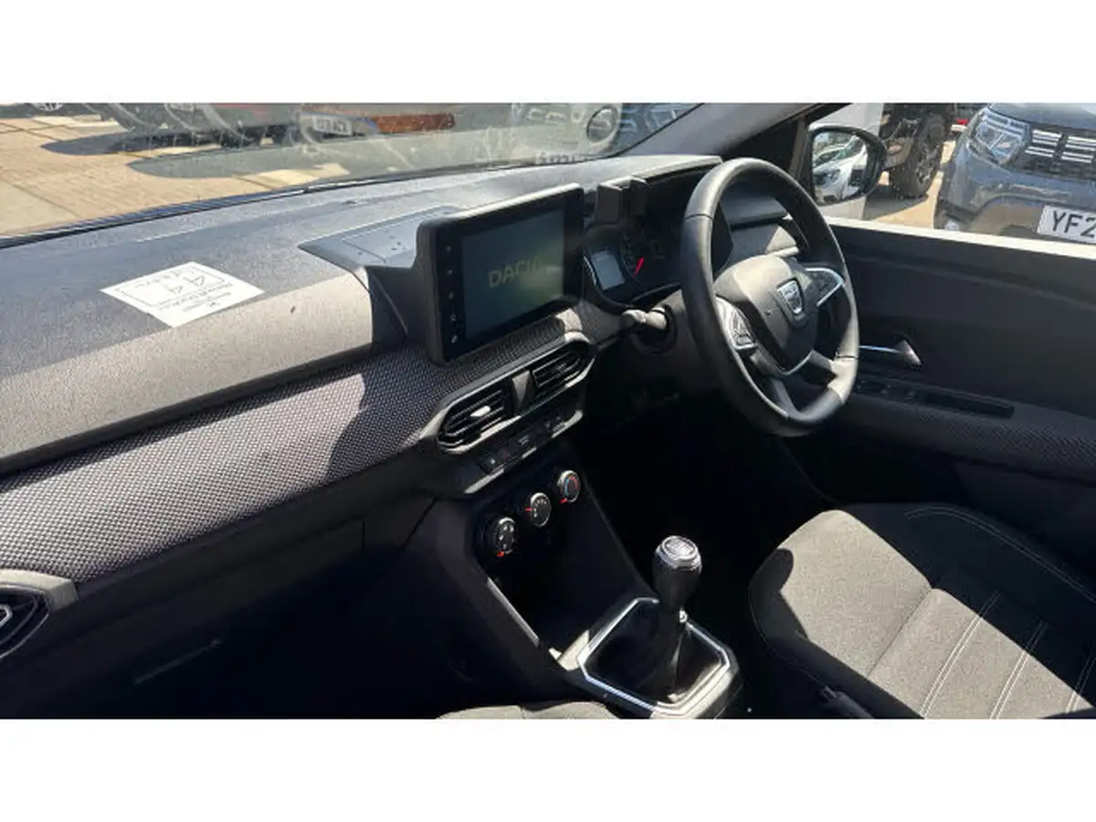 2021-dacia-sandero-10-tce-comfort-90bhp-big-8