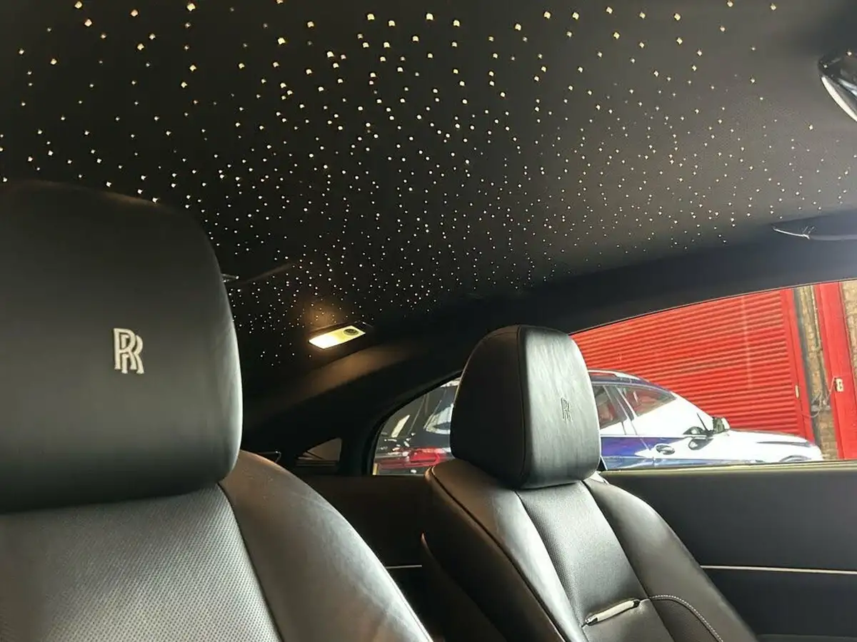 2018-rolls-royce-wraith-66-big-31