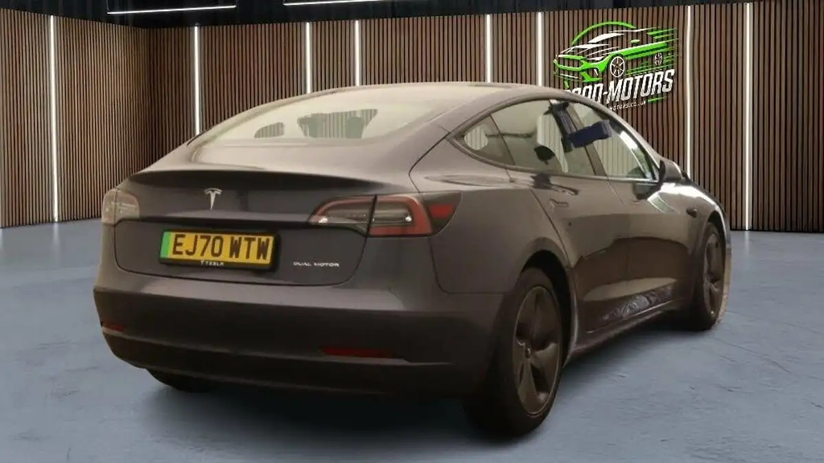 2020-tesla-model-3-e-long-range-big-4