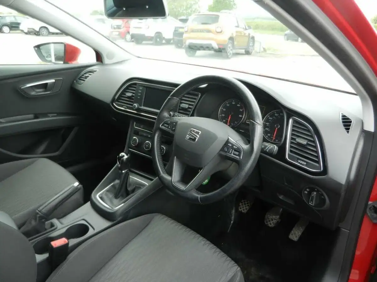2015-seat-leon-12-se-tech-pack-tsi-110ps-hatchback-5d-big-9