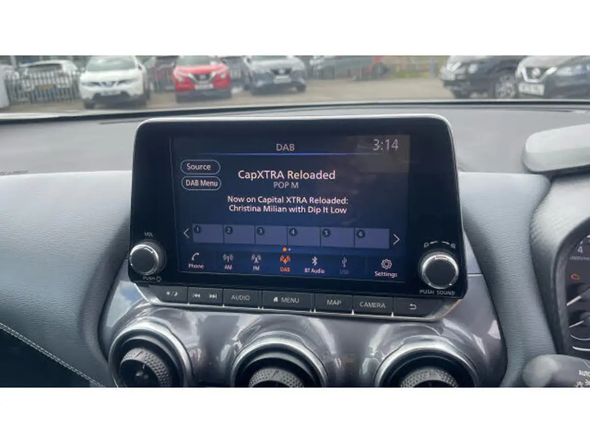 2022-nissan-juke-10-dig-t-n-connecta-big-11