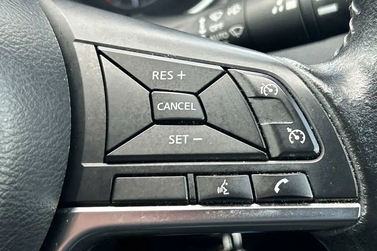 2019-nissan-qashqai-15dci-acenta-premium-heat-pack-big-15