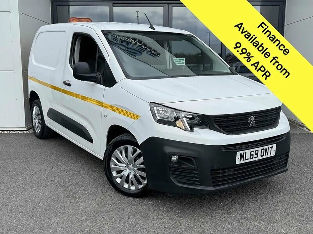 2019-peugeot-partner-15-bluehdi-1000-professional-100ps-eu6dt-panel-big-0
