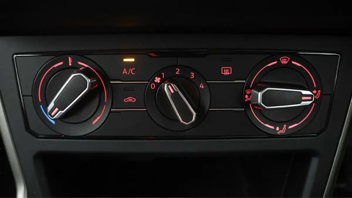 2019-volkswagen-polo-10-se-80ps-evo-big-11