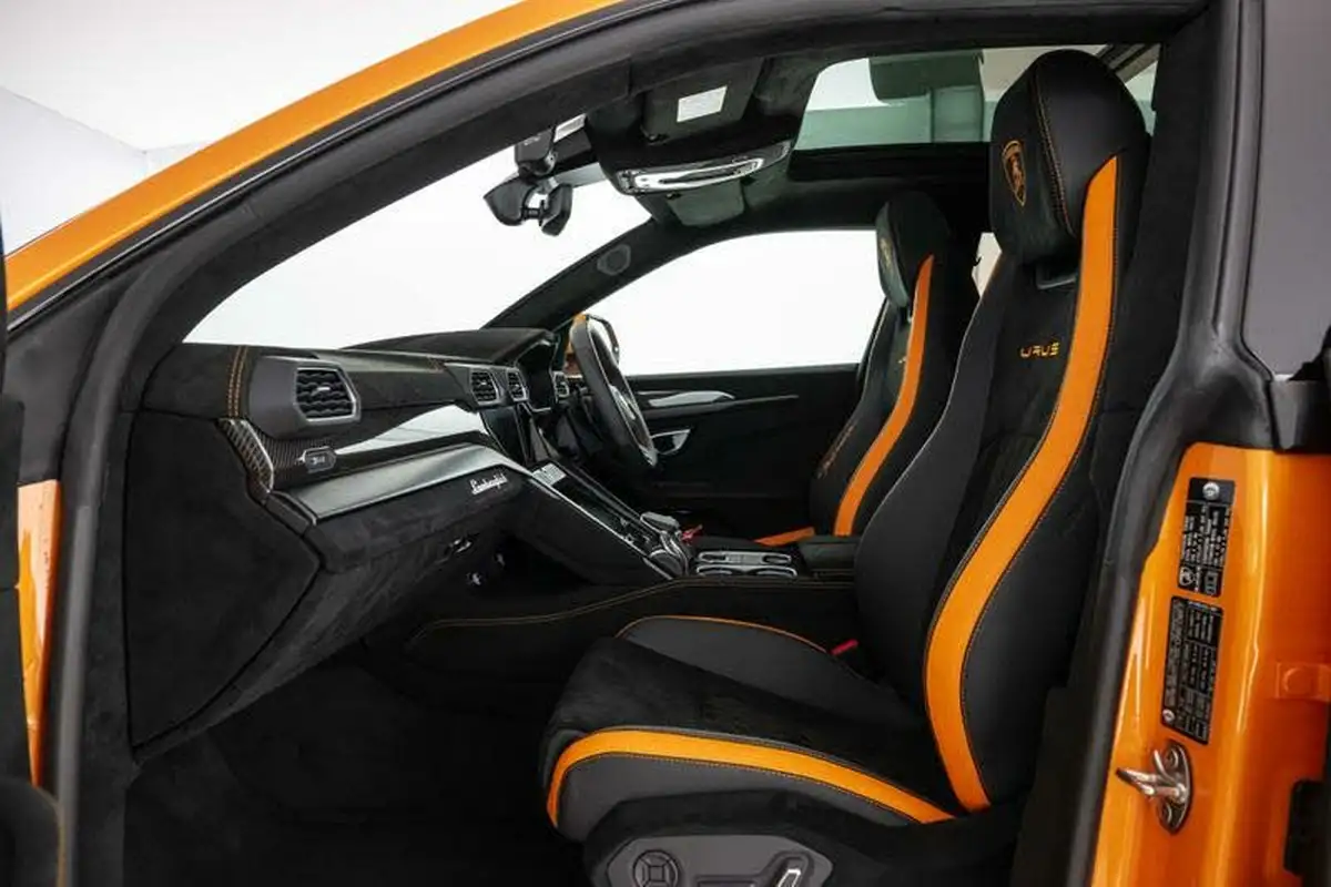 2024-lamborghini-urus-40-no-trim-big-5