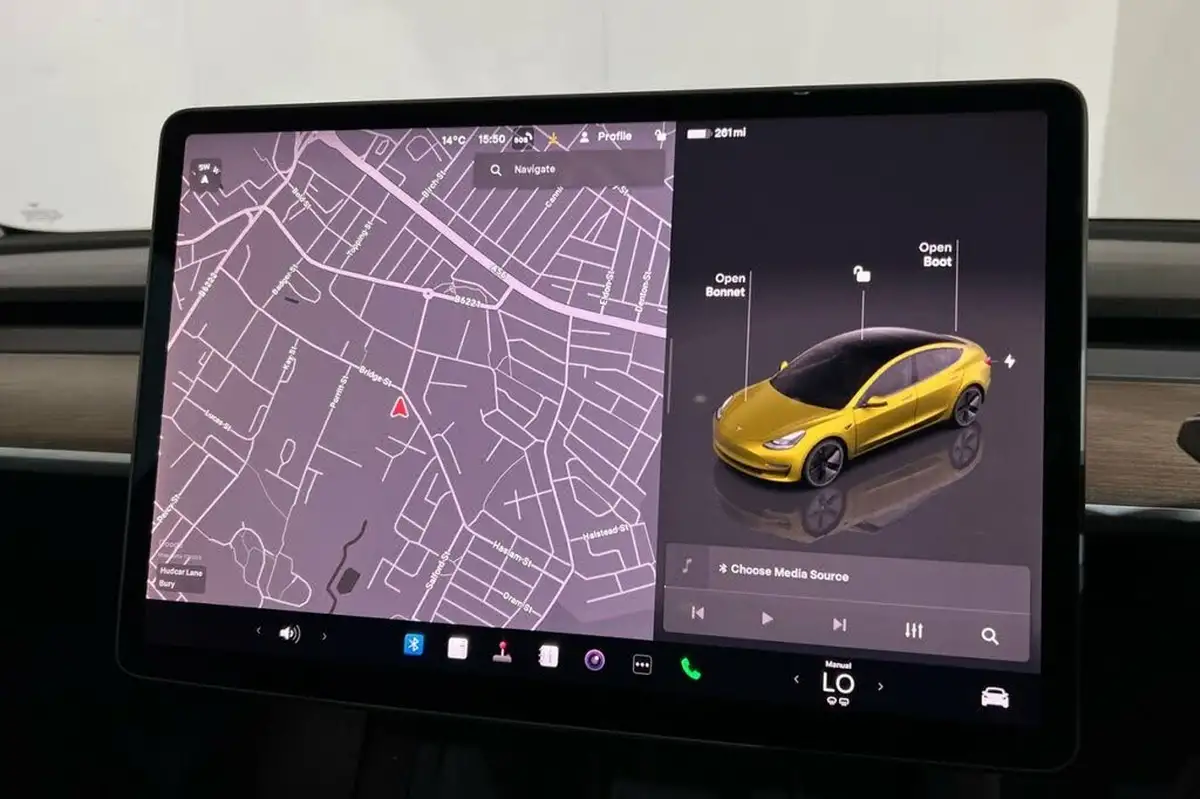 2022-tesla-model-3-e-long-range-big-13