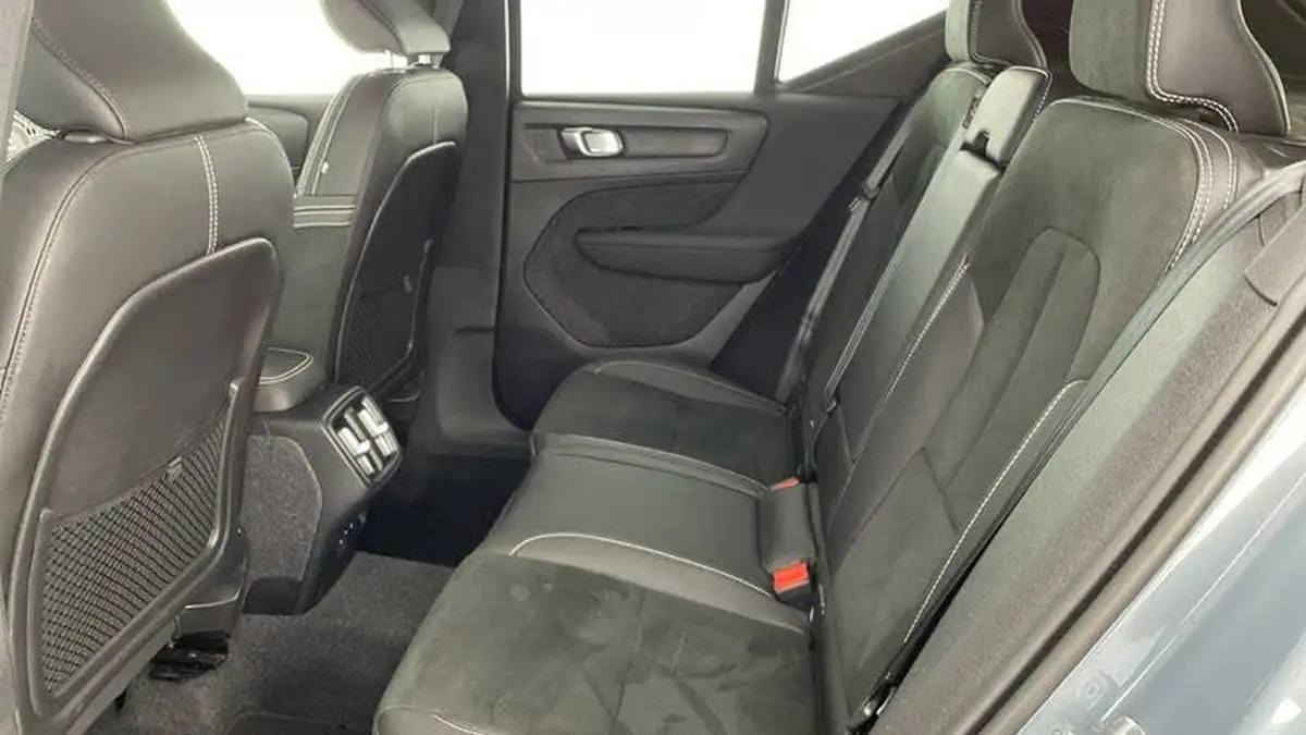 2021-volvo-xc40-20-b4-r-design-pro-194bhp-awd-auto-big-33